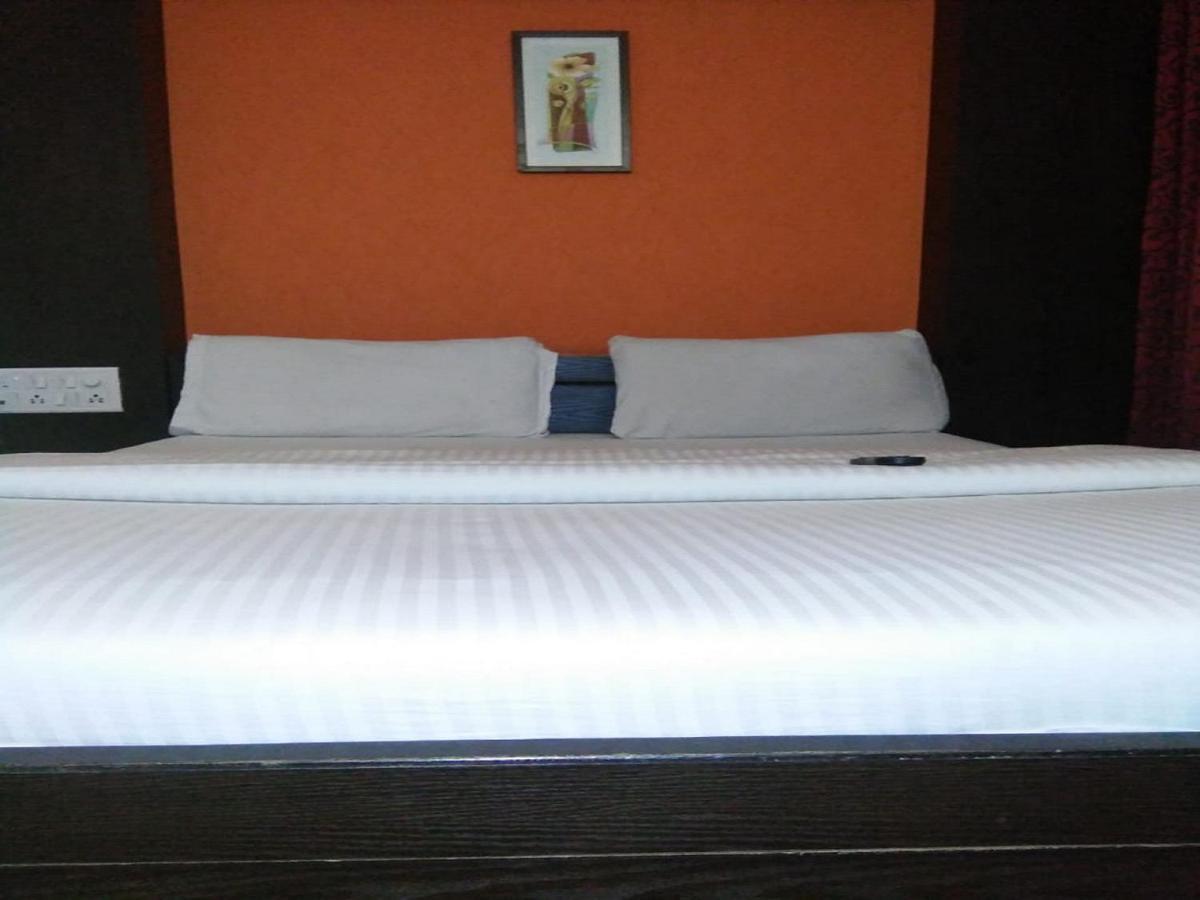 העיר בנגלור Ocean Inn Hotels מראה חיצוני תמונה
