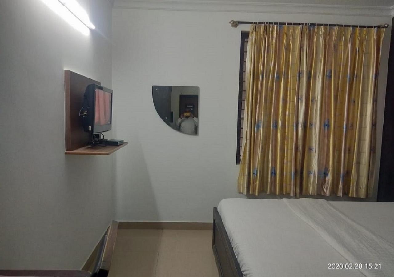 העיר בנגלור Ocean Inn Hotels מראה חיצוני תמונה